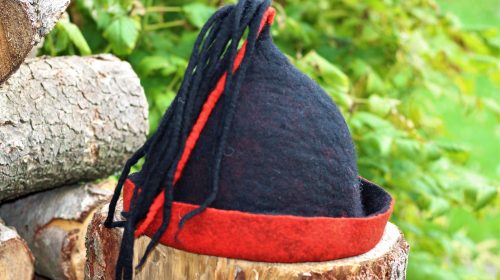 Sauna hat "Black Red" with dreads