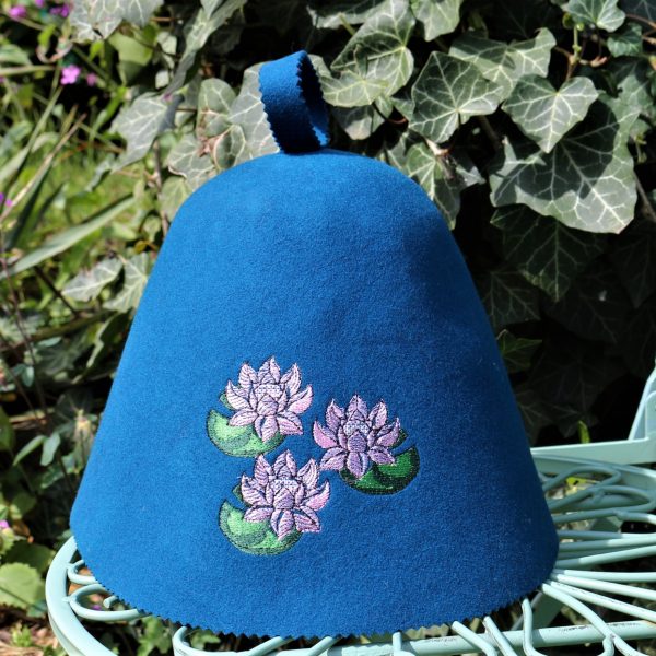 sauna hat with embroidered lilien
